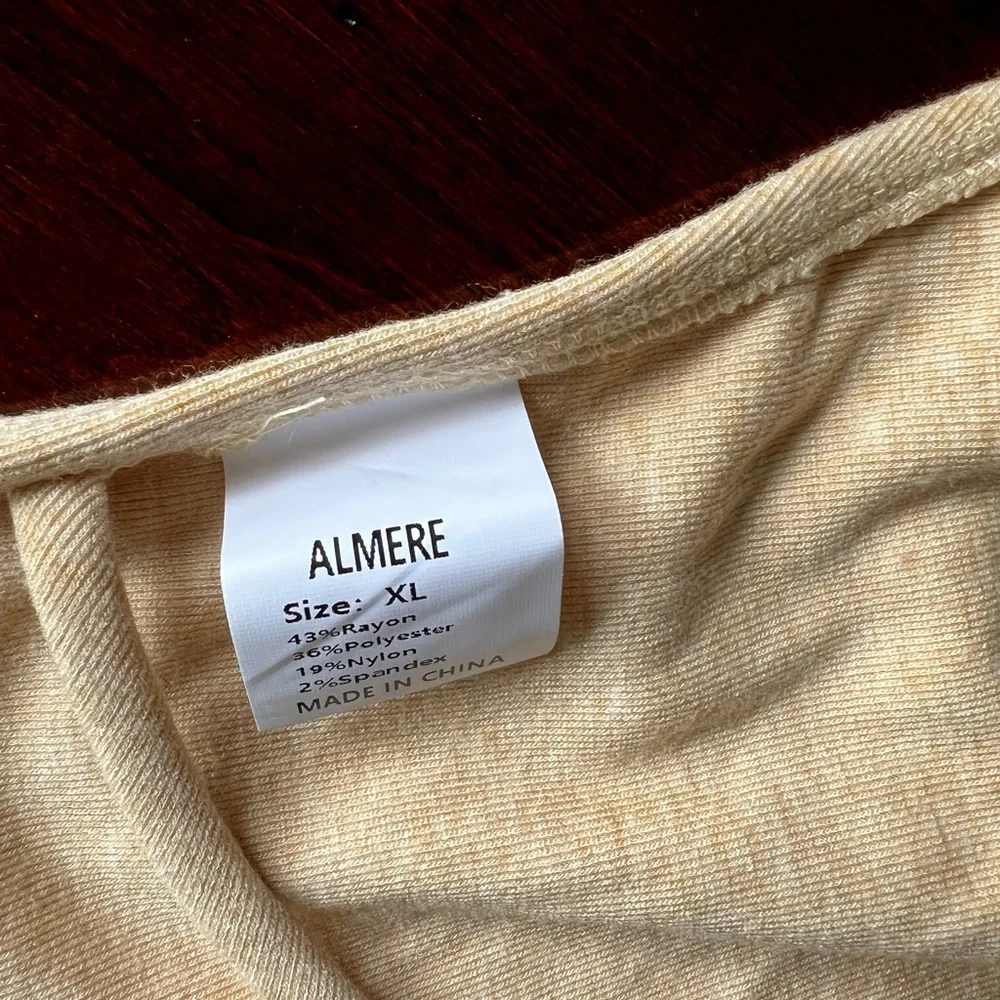 Almere Cropped Tank Top Sz XL NWOT - Picture 8 of 8